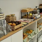 Olive Boutique 4*